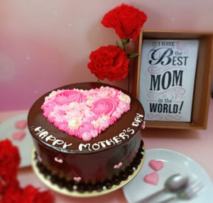 Metta Cafe Mother's Day cake & Father's Day cake