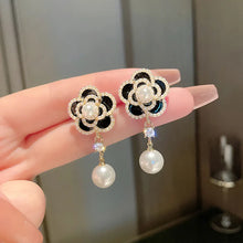 2024 New Arrival Zeojrlly Women Classic  Stud Earrings  Korean Rose Rhinestone Earrings Women Simple  Small Earrings Jewelry