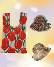 Cool Package 1-Tulip/Rose design bag with Hat Brooch