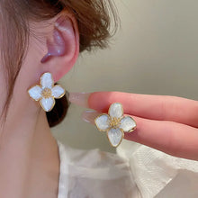 Dropped Glaze Flower Stud Earrings for Women Girl French Ins Vintage 2024 Fashion Korean Wedding Romantic Jewelry Gifts