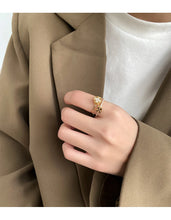 2025 Classic Design Double Layer Flower Shape Gold Color Open Ring Luxury Accessories for Korean Fashion Jewelry Girls' Fingers