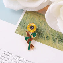 Sunflower Enamel Pins Custom Wholesale Sun Plant Brooch Lapel Badges Beautiful Flowers Fashion Jewelry Gifts for Women Wholesale