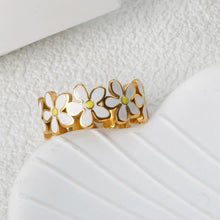 Korean Fashion Little Daisy Rings for Women Girl Fresh Style Accessories Fancy Cute Stainless Steel Ring Gift Statement Jewelry