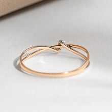 Huitan Gorgeous Fresh Two Tone Twisty Designed Rings for Women Intersperse Bling Bling Cubic Zirconia Trendy Rings Charm Jewelry