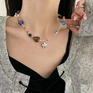 Korean Exquisite Retro Flower Love Heart Beaded Necklace For Women Personality Simple Cool Clavicle Chain Fashion Y2K Jewelry