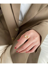 2025 Classic Design Double Layer Flower Shape Gold Color Open Ring Luxury Accessories for Korean Fashion Jewelry Girls' Fingers