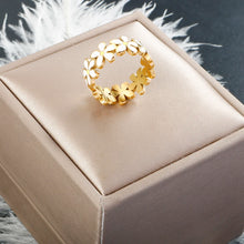 Korean Fashion Little Daisy Rings for Women Girl Fresh Style Accessories Fancy Cute Stainless Steel Ring Gift Statement Jewelry