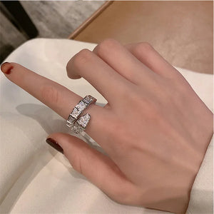 Korea New Style Snake Ring for Women Fashion Exquisite Open Ring Elegant Ladies Banquet Jewelry