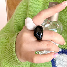 Fashion Korean Geometry Irregular Couple Rings For Women Charm Punk Black White Resin Acrylic Stacking Wear Finger Ring Jewelry