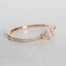 Huitan Women Fashion White Cubic Zircon Cute Leaf Wedding Engagement Ring Temperament Sweet Female Accessories Statement Jewelry
