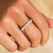 Huitan Korean Fashion Little Daisy Rings for Women Fresh Style Daily Wear Girls Accessories Fancy Ring Gift Statement Jewelry