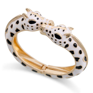 KAYMEN New Arrived Fashion Statement Cuff Bracelet Enamel Bangle for Women Grils Metal Gold Plated Giraffe Animal Bracelet