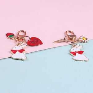Cute Cartoon Rabbit Metal Keychain Lovely Pink Peach Strawberry Car Bag Keyring Girl Boy Couple Jewelry Lanyard Headset Pendant