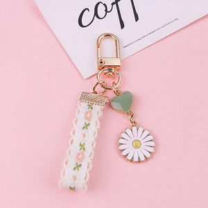 Ins Small Daisy Flower Keychain For Women Bell Ribbon Key Ring Bag Ornaments Airpods Pendent Charm Accessories