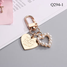 Cute Cartoon Rabbit Metal Keychain Lovely Pink Peach Strawberry Car Bag Keyring Girl Boy Couple Jewelry Lanyard Headset Pendant