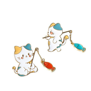 New Fashion Creative Cat Fishing Design Metal Enamel Brooch Cartoon Cute Animal Badge Pin Best Friend Gift Jewelry Accessories